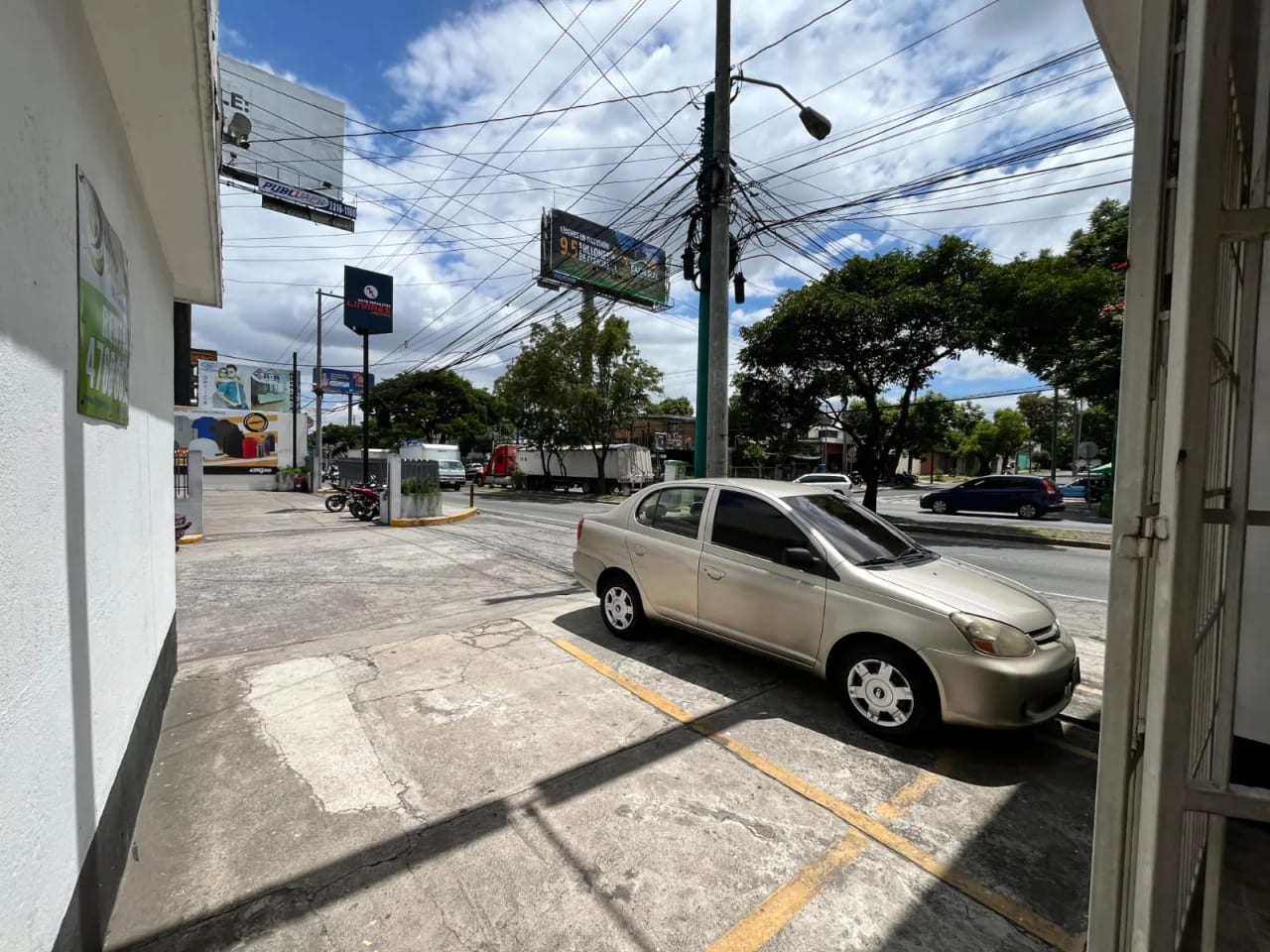PROPIEDAD COMERCIAL EN RENTA en AVENIDA PETAPA Zona 12 — Bodega / Ofibodega en Venta en Zona 12, Guatemala, Ciudad — foto 11 de 14