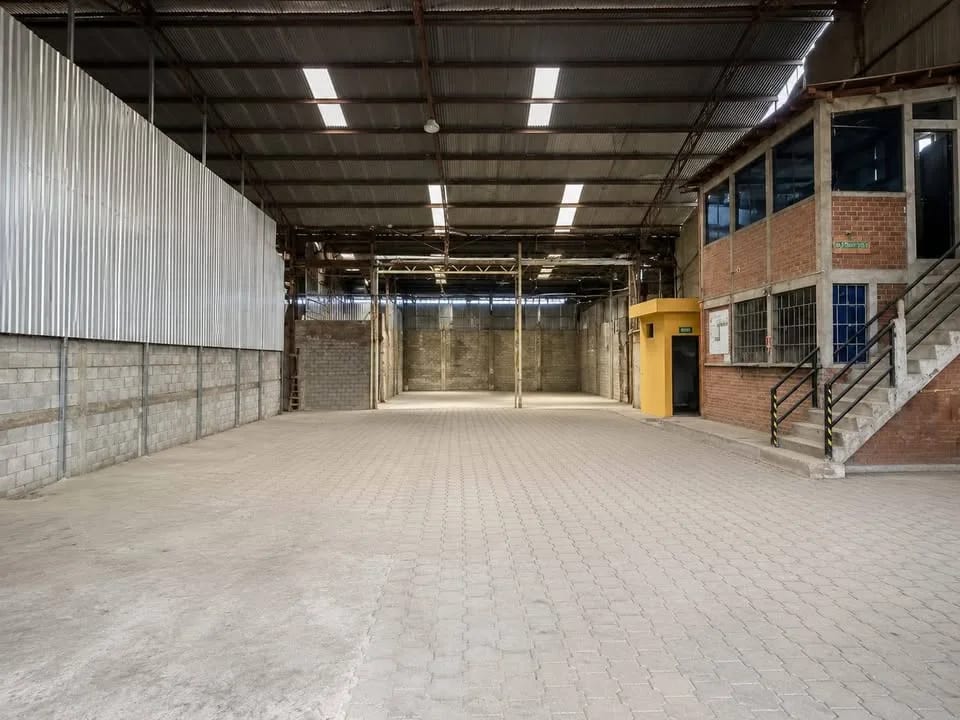 BODEGA EN VENTA O ALQUILER | CERRITO DEL CARMEN, ZONA 1 — Bodega / Ofibodega en Venta en Zona 1, Guatemala, Ciudad — foto 2 de 7