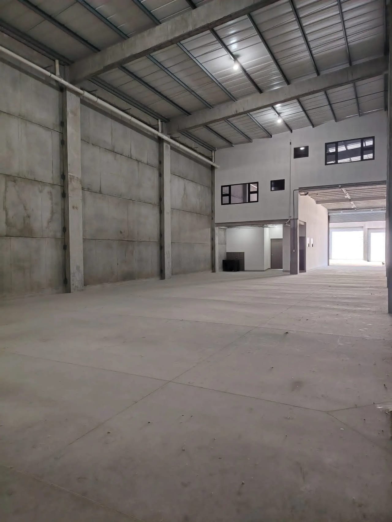 OFIBODEGA CALZADA LA PAZ EN RENTA — Bodega / Ofibodega en Venta en Zona 5, Guatemala, Ciudad — foto 4 de 14