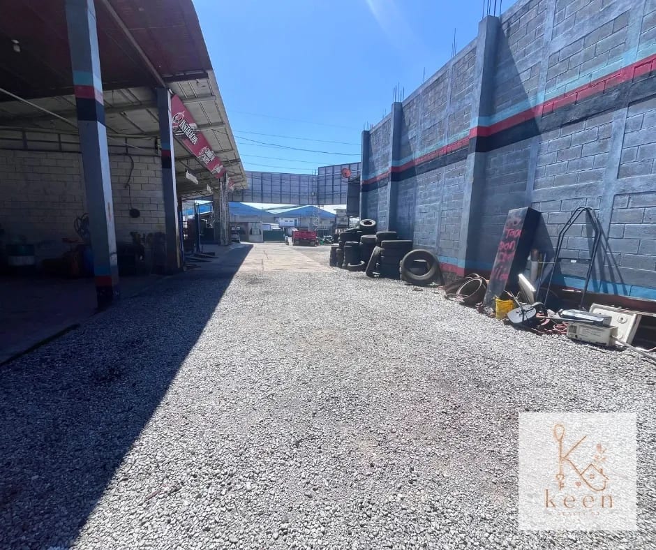 Bodega en Alquiler en Zona 6 de Mixco — Bodega / Ofibodega en Alquiler en Zona 6 Mixco, Guatemala, Ciudad — foto 4 de 12