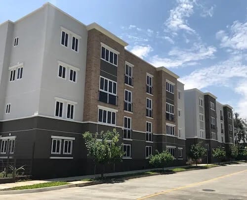 Apartamento Tipo Villa en Renta en Condado Naranjo — Apartamento en Alquiler en Condado Naranjo, Zona 4 Mixco, Guatemala, Ciudad — foto 1 de 17