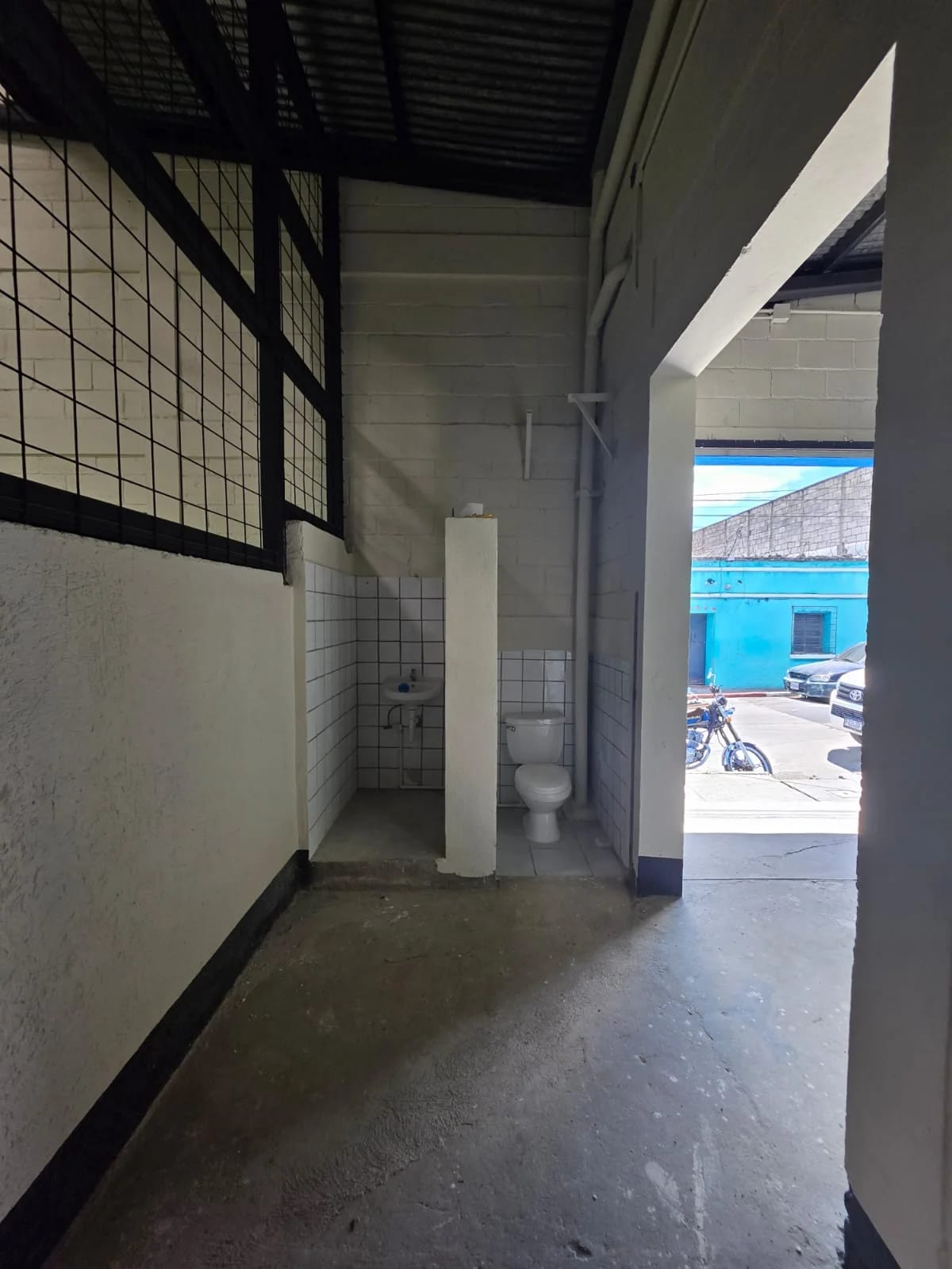 BODEGA Y TERRENO EN RENTA ZONA 5 — Bodega / Ofibodega en Alquiler en Zona 5, Guatemala, Ciudad — foto 4 de 9