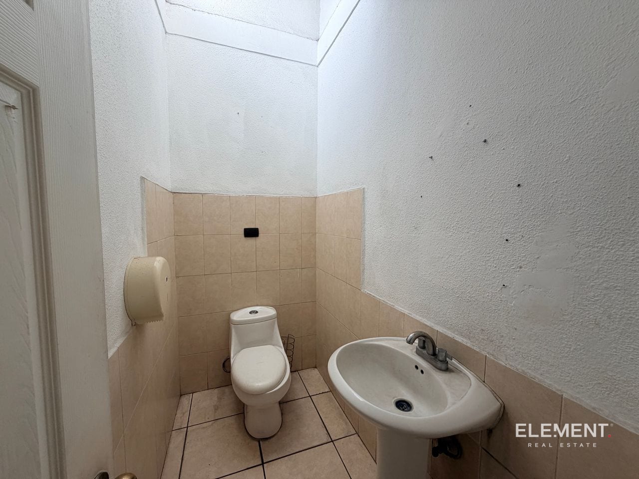 Ofibodega en venta a metros de Calz. Roosevelt dentro de garita — Bodega / Ofibodega en Venta en Zona 3 Mixco, Guatemala, Ciudad — foto 11 de 11