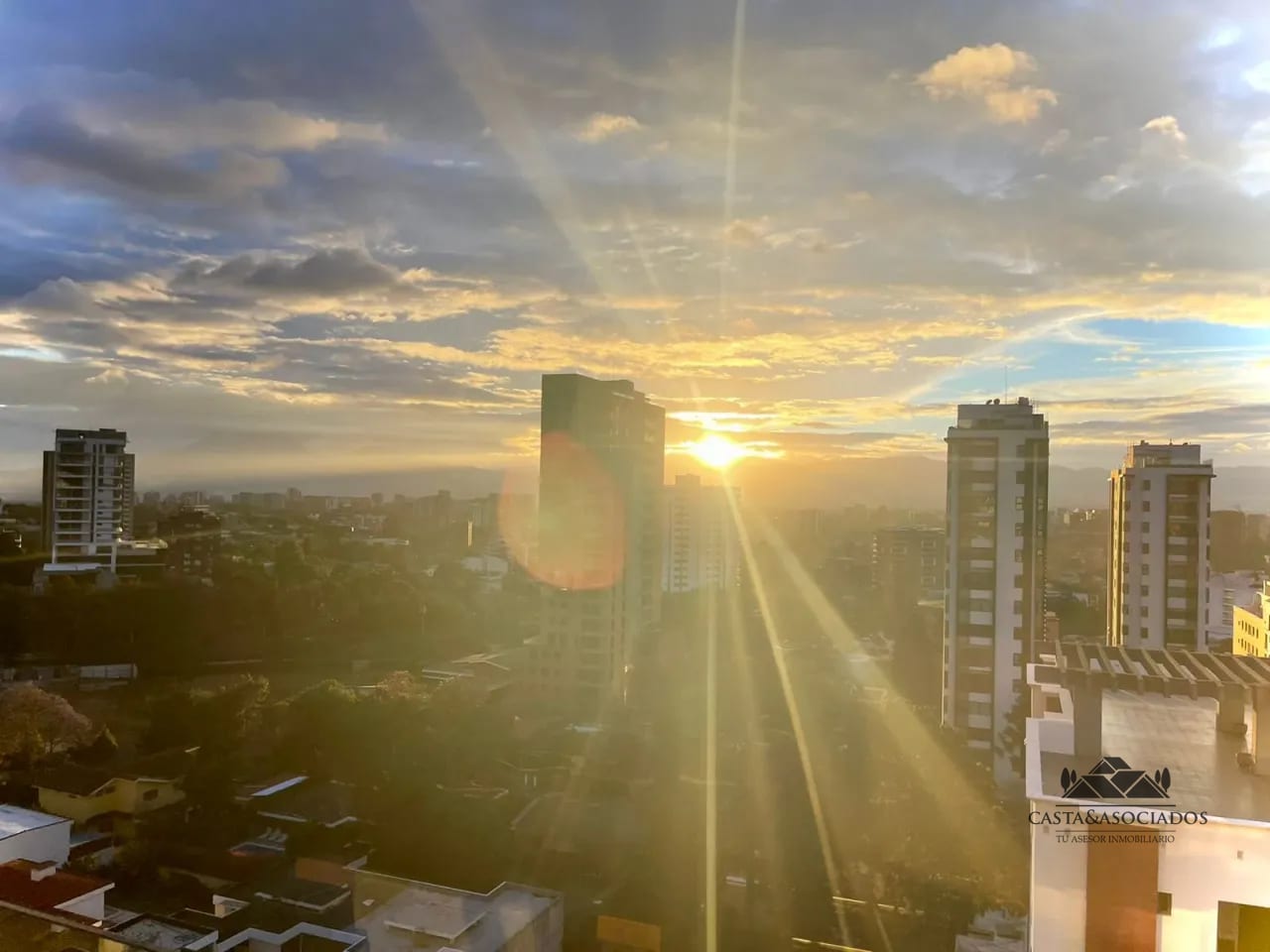 PENTHOUSE EN VENTA ZONA 15 — Bodega / Ofibodega en Venta en Zona 15, Guatemala, Ciudad — foto 1 de 16