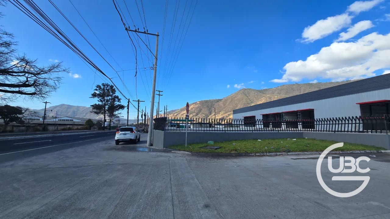 Bodega en renta en Amatitlán km 28 — Bodega / Ofibodega en Alquiler en Amatitlán, Guatemala, Ciudad — foto 9 de 9