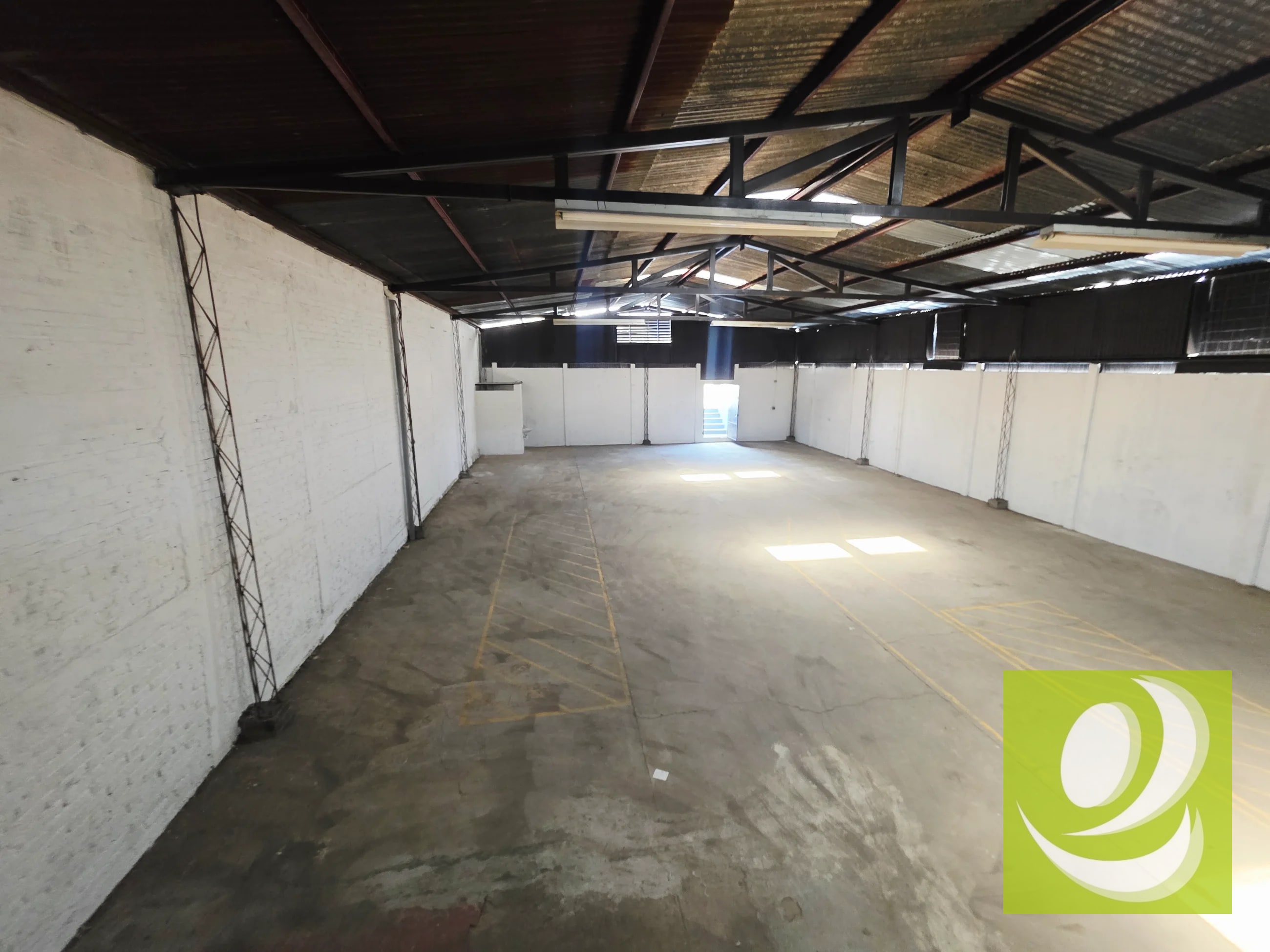 Alquilo-RENTO bodega en zona 11 - 7