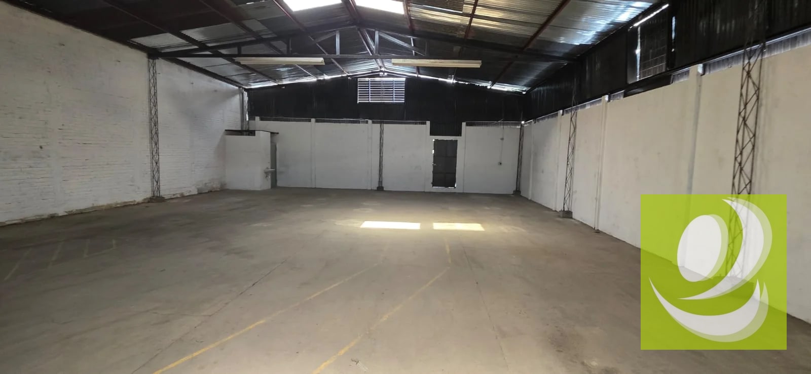 🏢 BODEGA EN RENTA EN ZONA 11 | ACCESO ESTRATÉGICO POR PERIFÉRICO Y AGUILAR BATRES 🚛📦 — Bodega / Ofibodega en Alquiler en Zona 11, Guatemala, Ciudad — foto 3 de 5