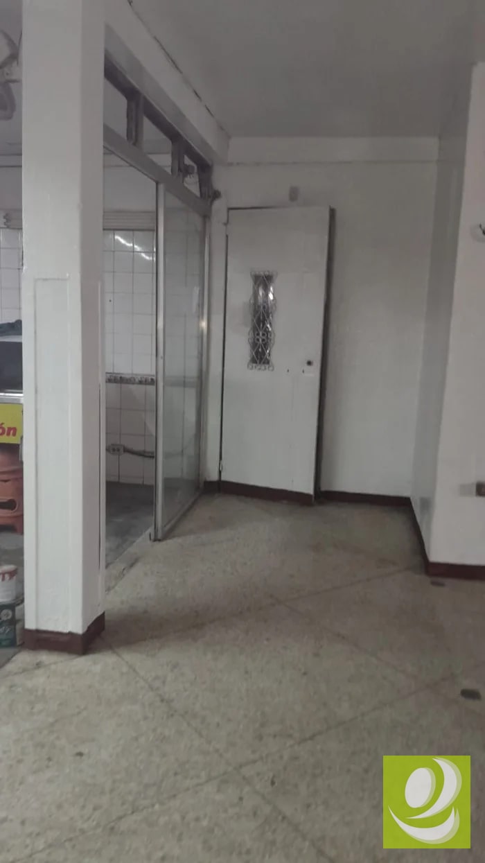 🏢 ¡IMPULSA TU NEGOCIO EN UNA UBICACIÓN ESTRATÉGICA! BODEGA COMERCIAL EN RENTA A PASOS DE LA ROOSEVELT – ZONA 7 — Bodega / Ofibodega en Alquiler en Zona 7, Guatemala, Ciudad — foto 1 de 4
