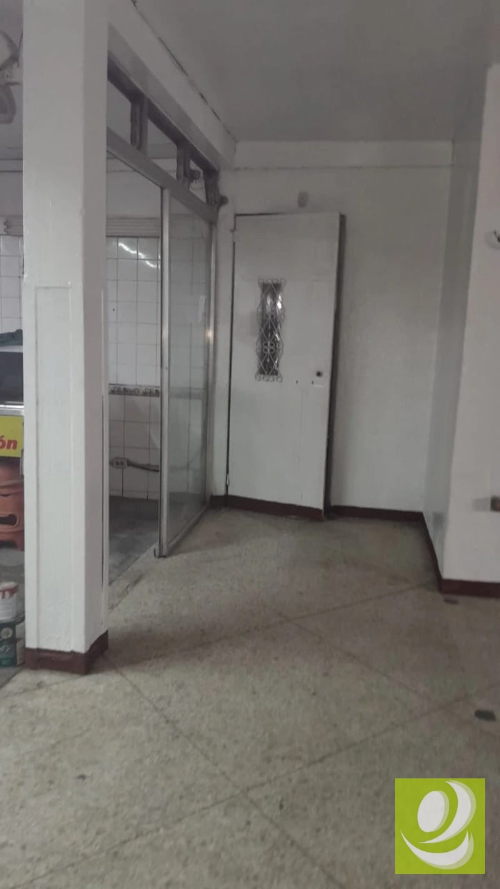 🏢 ¡IMPULSA TU NEGOCIO EN UNA UBICACIÓN ESTRATÉGICA! BODEGA COMERCIAL EN RENTA A PASOS DE LA ROOSEVELT – ZONA 7 — Bodega / Ofibodega en Alquiler en Zona 7, Guatemala, Ciudad — foto 3 de 5