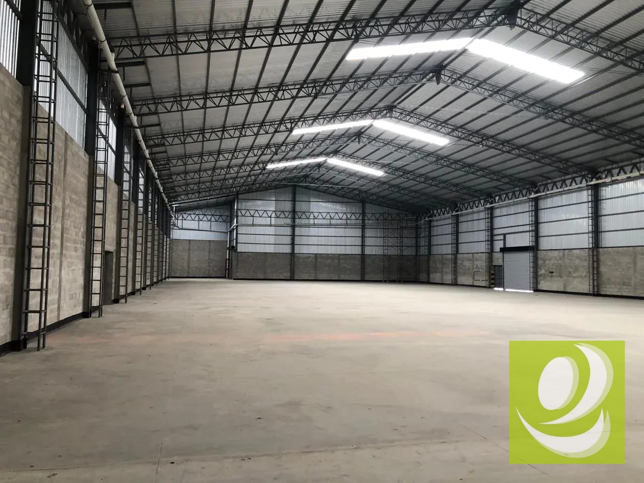 Rento Nave Industrial San Andres Itzapa Chimal — Bodega / Ofibodega en Alquiler en San Andrés Itzapa, Chimaltenango — foto 3 de 5