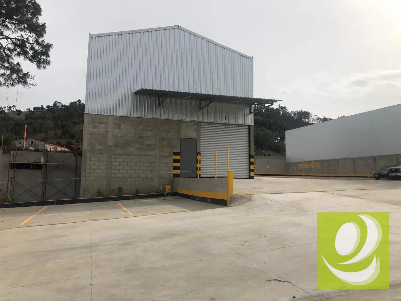 🏭 NAVE INDUSTRIAL NUEVA EN RENTA / CHIMALTENANGO — Bodega / Ofibodega en Alquiler en San Andrés Itzapa, Chimaltenango — foto 3 de 4