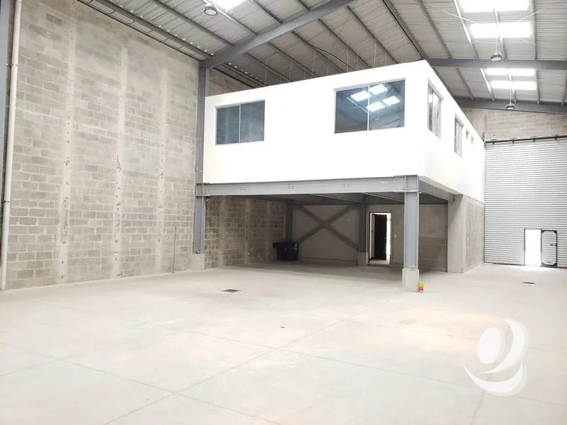 Bodega en Venta Zona 4 de Mixco El Naranjo — Bodega / Ofibodega en Venta en Zona 4 Mixco, Guatemala, Ciudad — foto 3 de 15