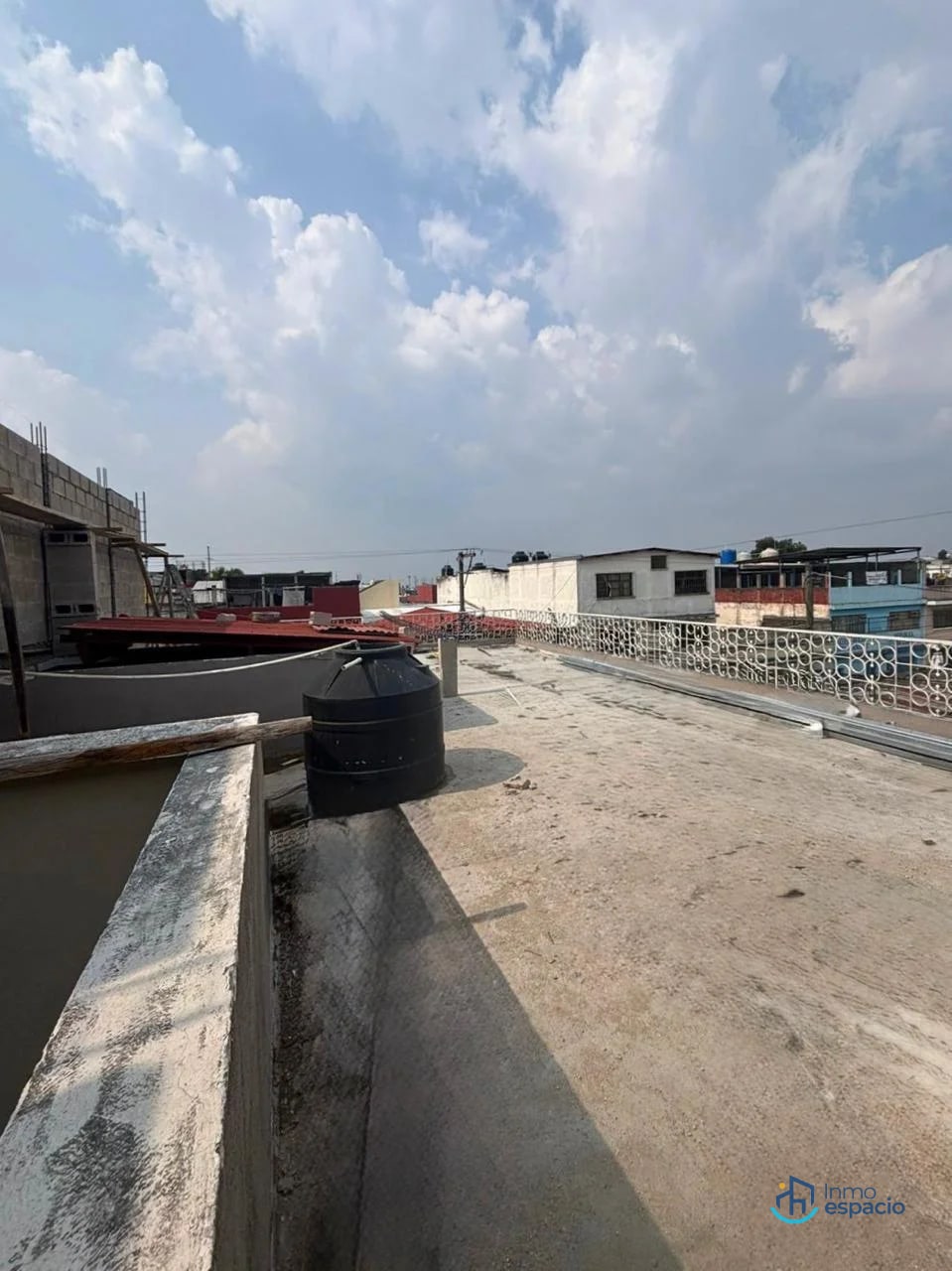 Bodega en alquiler o venta ubicada en Zona 1, Ciudad de Guatemala, sector Mercado de las Flores - 2
