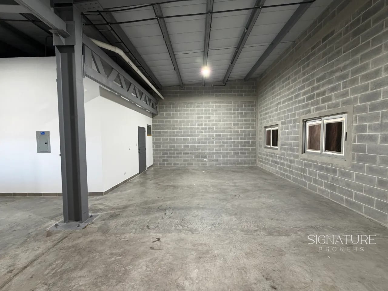 Ofibodega en Renta - Distribodegas 5, Parque Industrial Las Tunas, El Naranjo, Mixco Z.4 — Bodega / Ofibodega en Alquiler en Zona 4 Mixco, Guatemala, Ciudad — foto 6 de 10