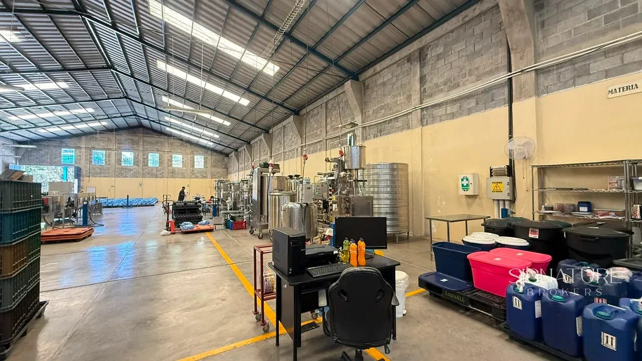 Bodega en Renta villa Nueva zona 5 - a 9 Minutos de la VAS — Bodega / Ofibodega en Alquiler en Mayan Golf, Villa Nueva, Guatemala, Ciudad — foto 7 de 11