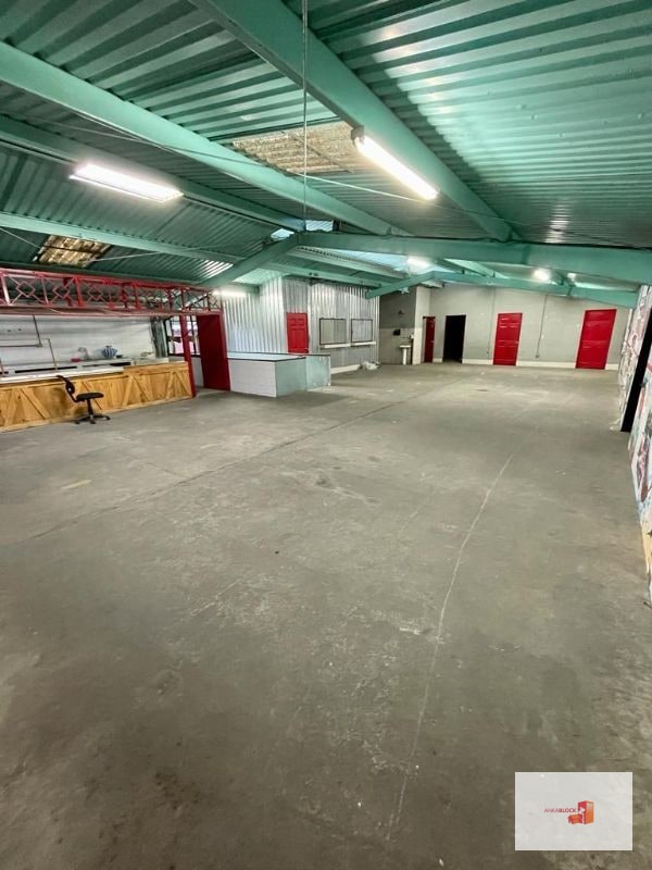 Renta bodega zona 10 - 620m2 - 2 niveles - 1