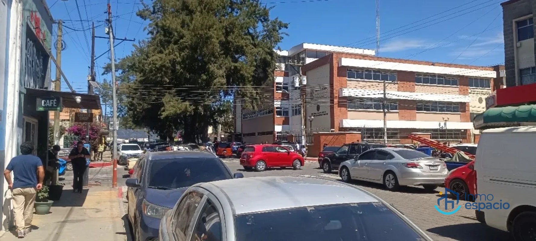 Bodega y/o Espacio comercial en Renta Xela — Bodega / Ofibodega en Alquiler en Quetzaltenango, Quetzaltenango — foto 1 de 10