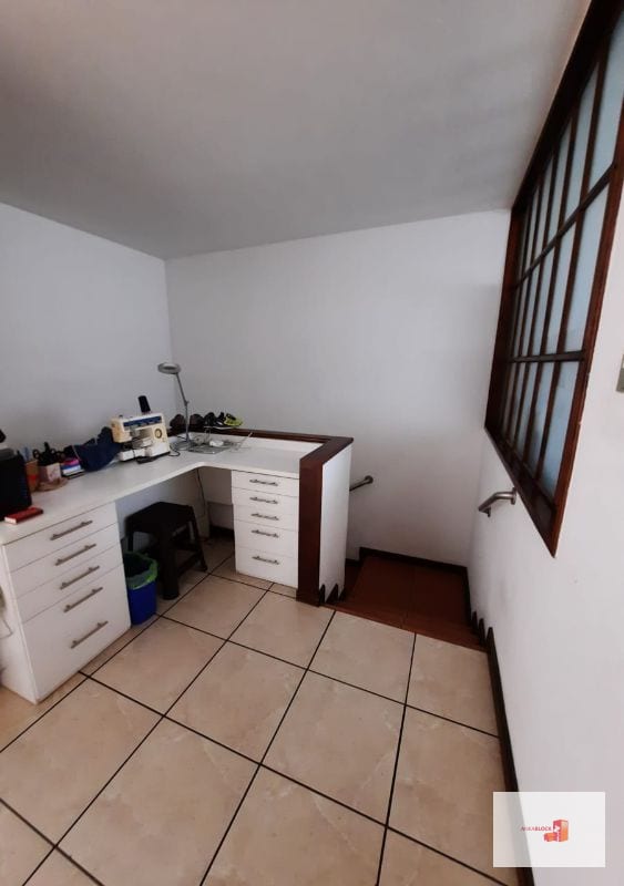 Casa uso residencia, oficina o incluso bodega Col.Trinidad — Bodega / Ofibodega en Venta en Trinidad, Zona 15, Guatemala, Ciudad — foto 10 de 10