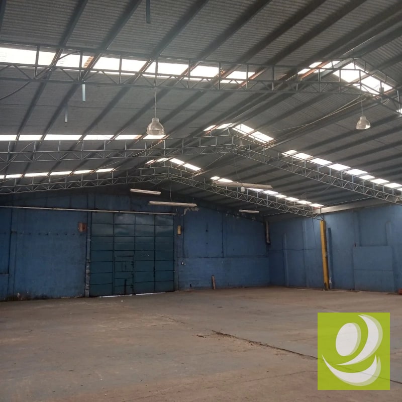 Bodega situada en Aguilar Batres frente al cruce a CENMA - 1