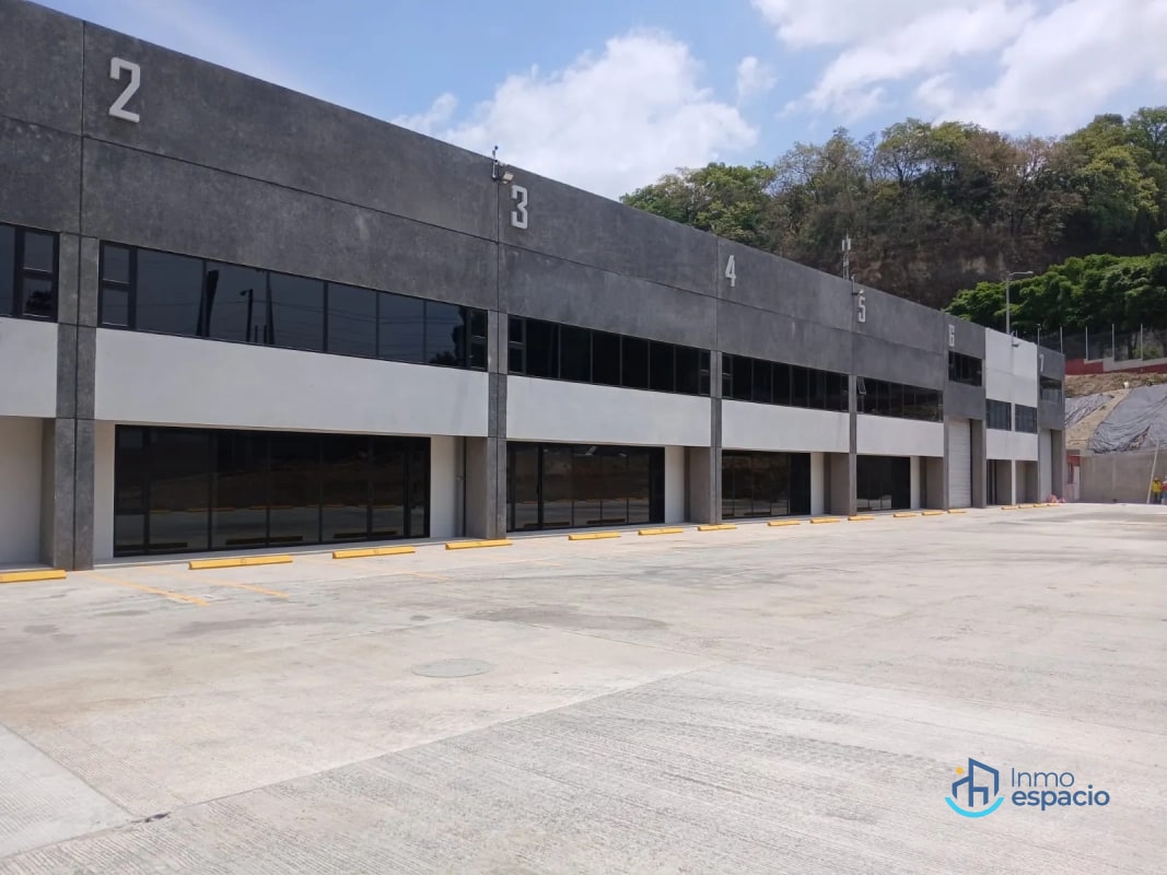 Bodega en Renta, zona 18-Ofibodegas Bouganbilias - 9