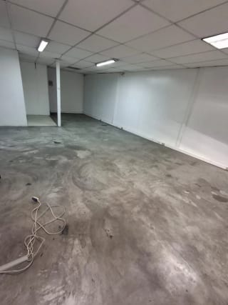 Edificio con Bodega en Alquiler – 20 Calle, Zona 10 — Bodega / Ofibodega en Alquiler en Zona 10, Guatemala, Ciudad — miniatura 3 de 15