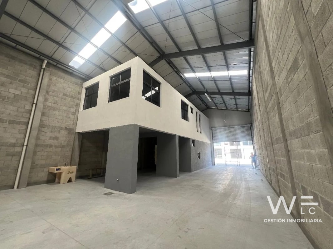 ALQUILO OFIBODEGAS CHIMALTENANGO - 1