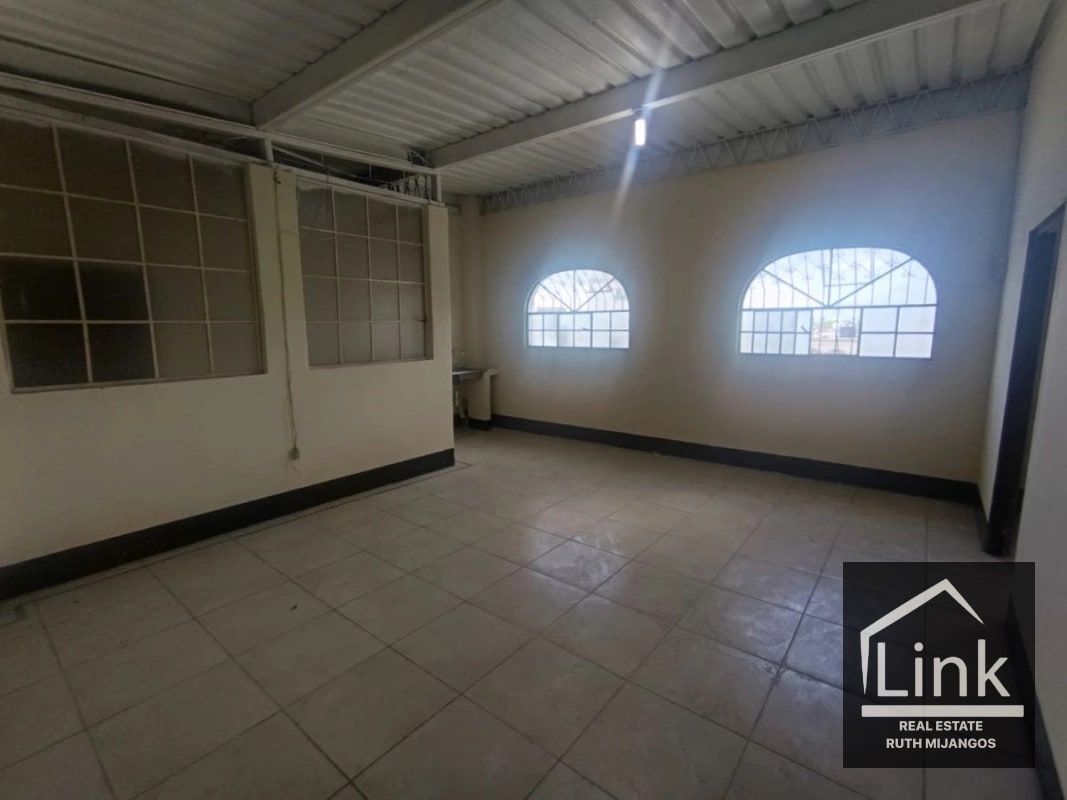Renta de Edificio en zona 7 CASTILLO LARA - 3