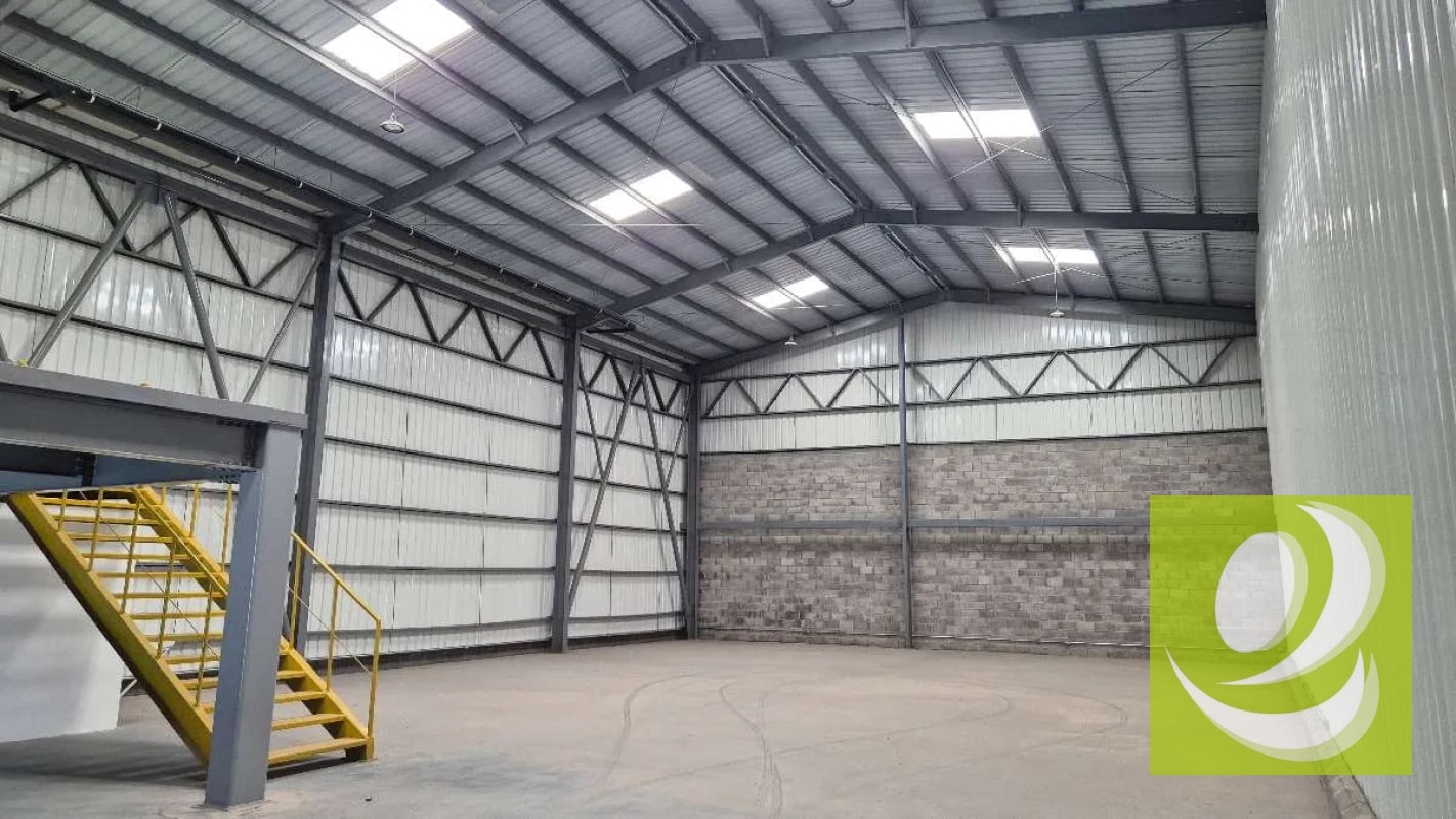 Ofibodega en Venta/Renta en Villa Canales! - 1