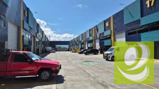 VENDO/RENTO BODEGA EN VILLA CANALES EN PARQUE INDUSTRIAL — Bodega / Ofibodega en Venta en Villa Canales, Guatemala, Ciudad — miniatura 2 de 3