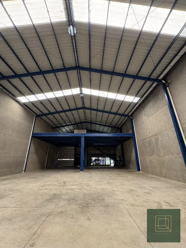 Ofibodega en renta km 16 - 1