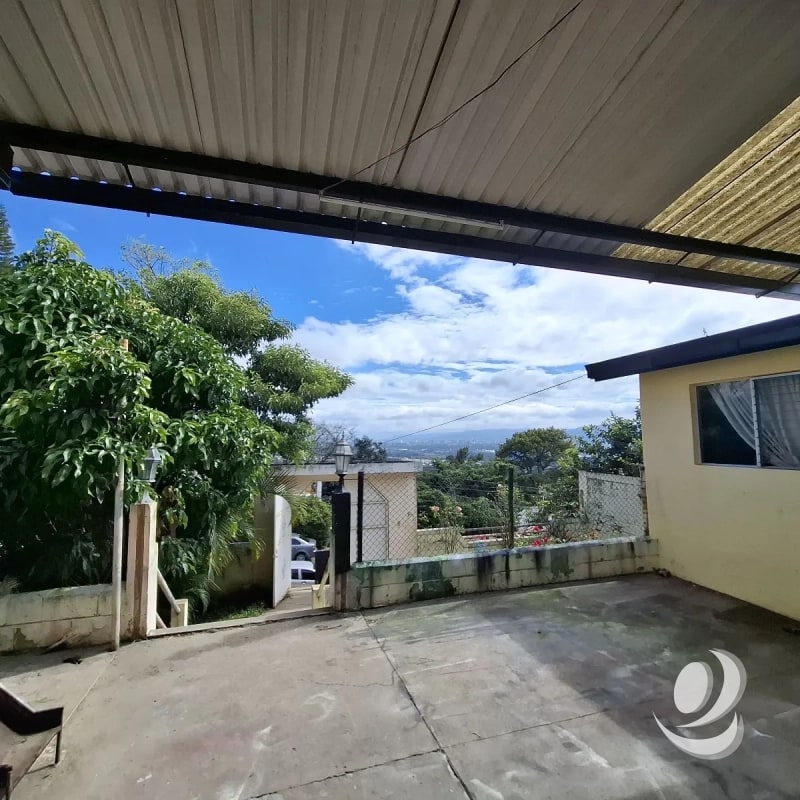 Ofi-Bodega en Venta San Cristóbal Zona 8 de Mixco - 5