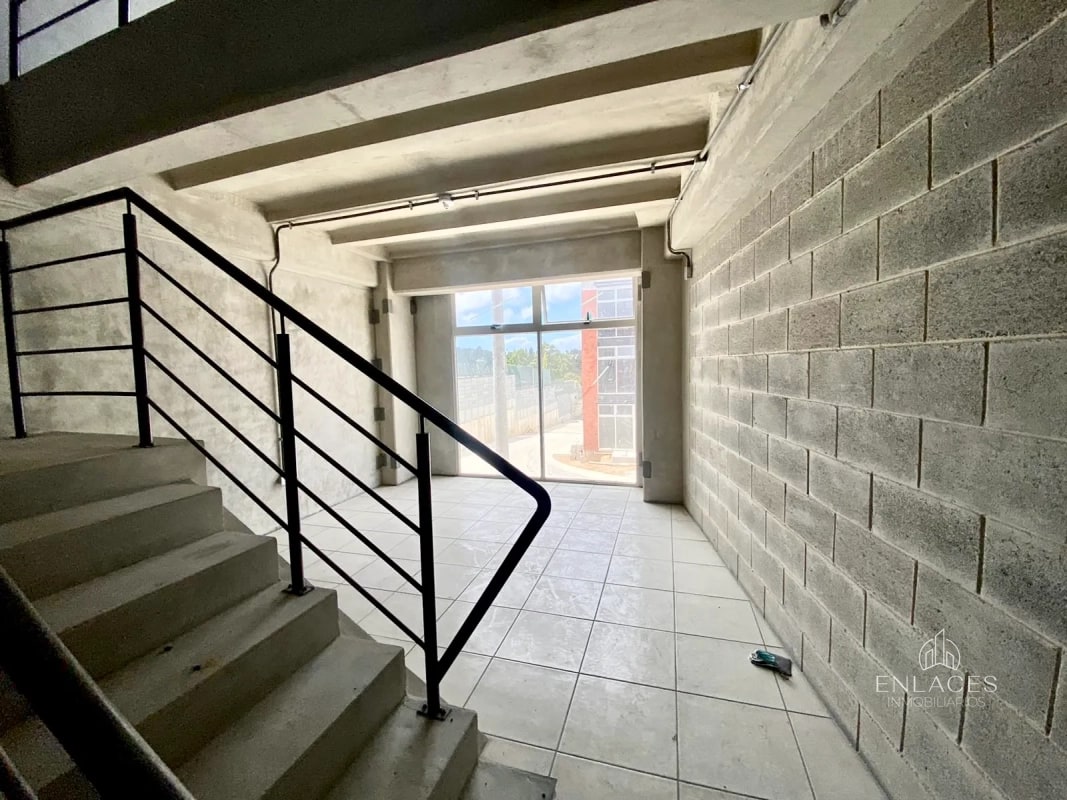 Zona 4 de Mixco • Ofibodega en Renta • Condominio Zona de Negocios San Nicolás - 14