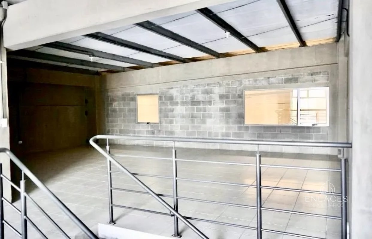 Zona 4 de Mixco • Ofibodega en Renta • Condominio Zona de Negocios San Nicolás - 2