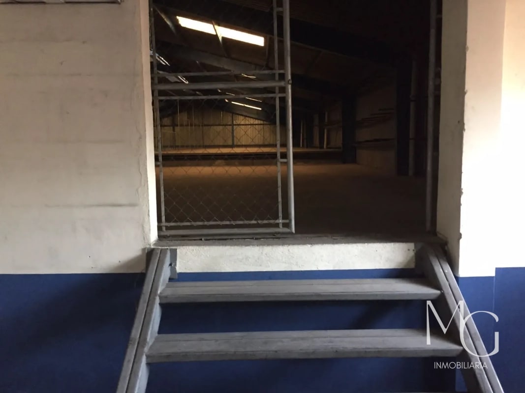 BODEGA EN VENTA – AV. HINCAPIÉ, ZONA 13 - 3