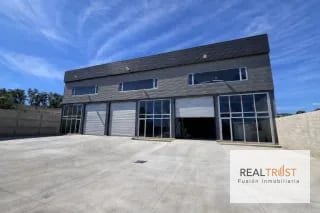 OFIBODEGA EN VENTA  VILLA NUEVA — Bodega / Ofibodega en Venta en Villa Nueva, Guatemala, Ciudad — miniatura 1 de 13