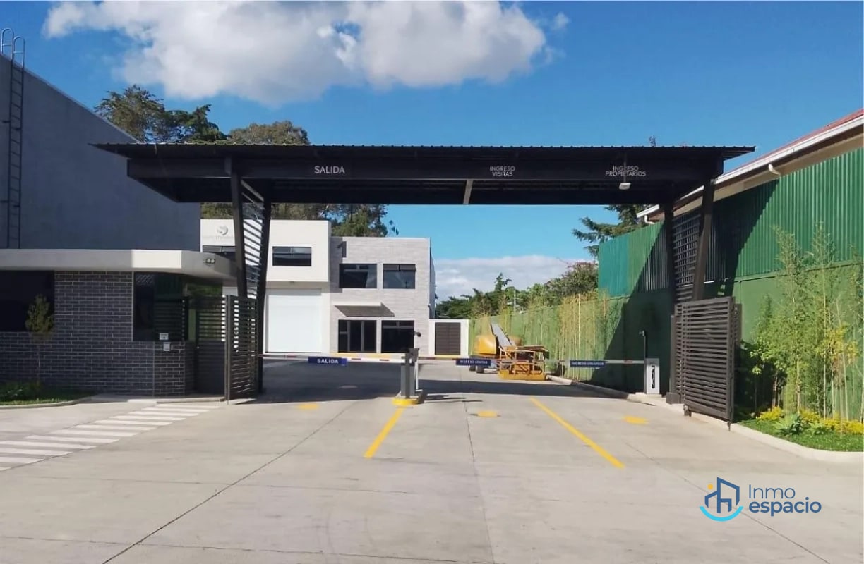 Ofibodega en renta, finalizada Calzada Roosvelt - 5