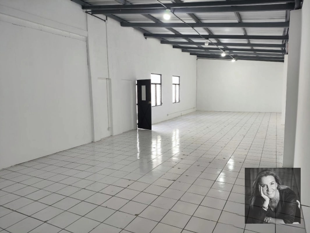 Casa para Oficinas en Renta | Zona 9, Con bodega - 13