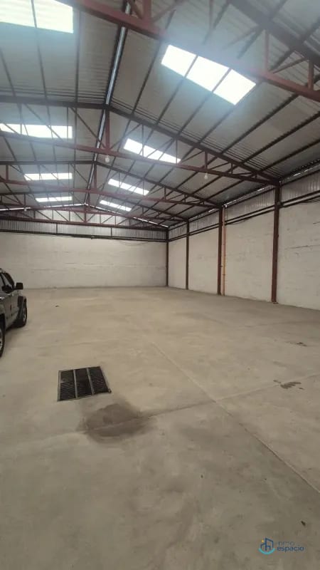 Bodega en renta- San Cristobal — Bodega / Ofibodega en Alquiler en Pinares de San Cristobal, Zona 8 Mixco, Guatemala, Ciudad — foto 14 de 17