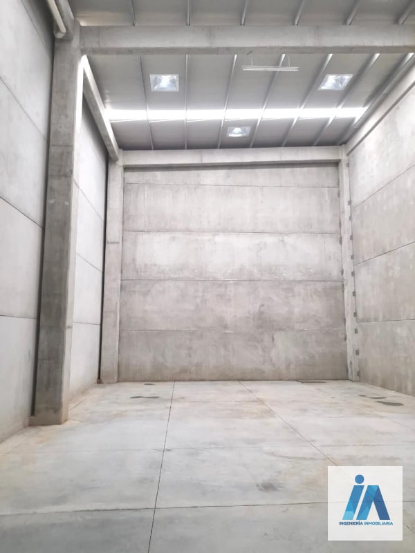 OFIBODEGA EN RENTA – CONDOMINIO DE BODEGAS - 16