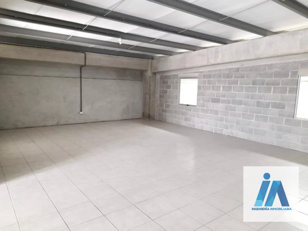 OFIBODEGA EN RENTA – CONDOMINIO DE BODEGAS - 14
