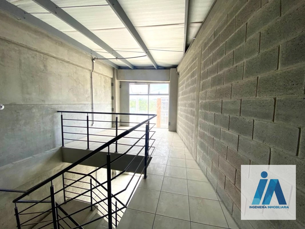 OFIBODEGA EN RENTA – CONDOMINIO DE BODEGAS - 12