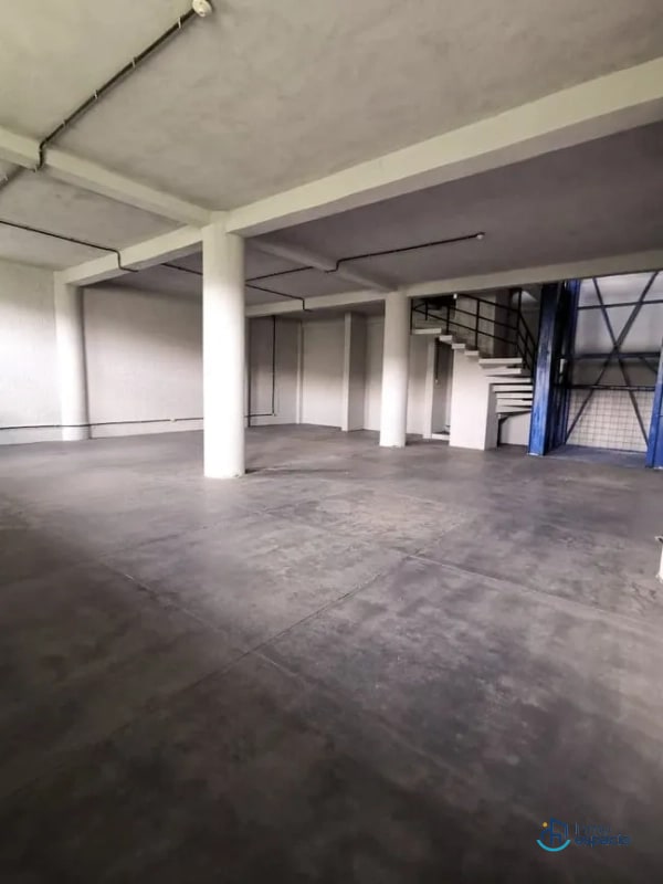OFIBODEGA EN VENTA – Carretera Interamericana, zona 1 de Mixco, - 10