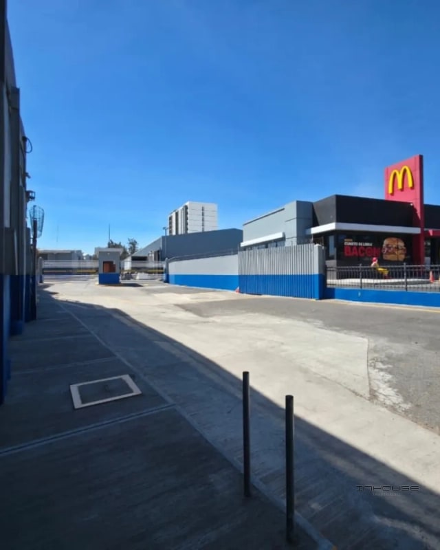 BODEGA EN RENTA ZONA 17 KM 7 RUTA AL ATLANTICO. - 2