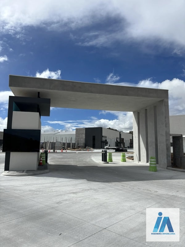OFIBODEGA EN ALQUILER - Empresarial Villa Canales, Zona 3 Villa Canales - 1