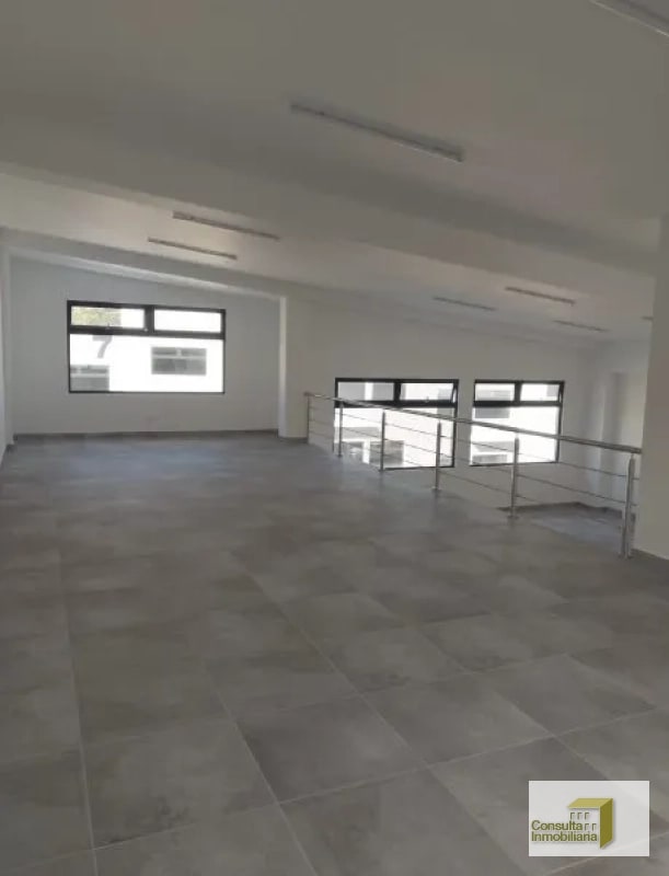 Ofibodega/ Complejo nuevo el Encinal/ 439.30 M2 - 6
