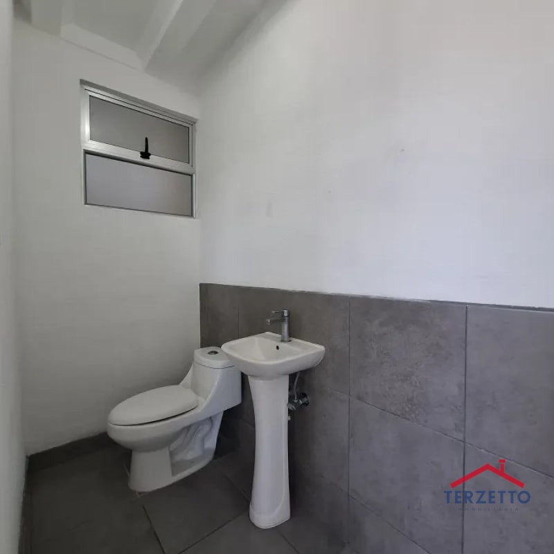 Ofibodega en renta en las Tunas zona 4 Mixco - 2