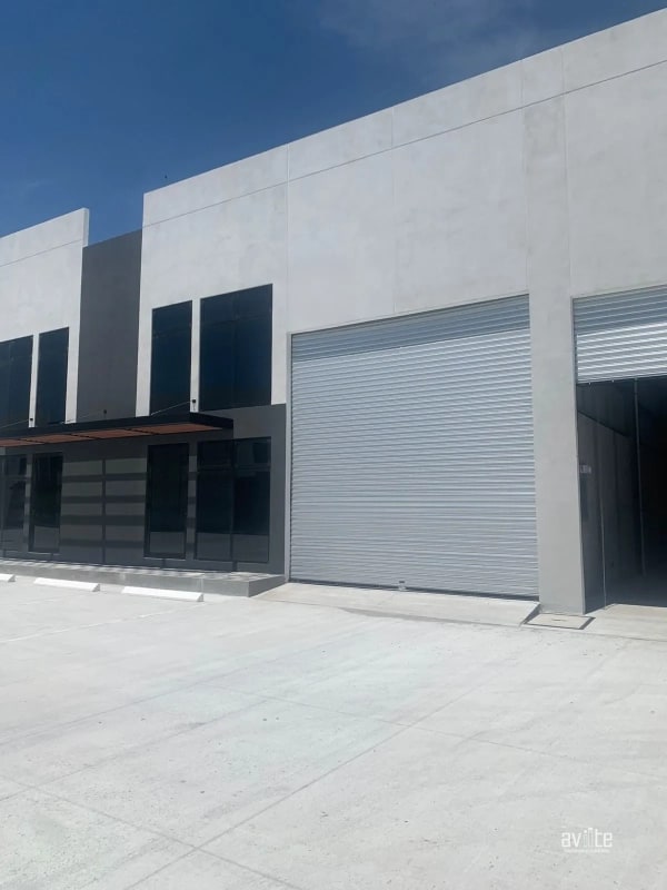 Bodega en alquiler, Empresarial Villa Canales $2,675.00 IVA y manto incluido - 1