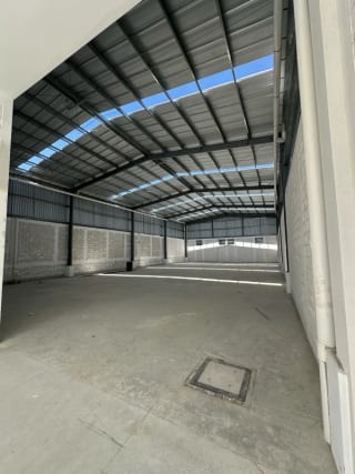 𝐁𝐎𝐃𝐄𝐆𝐀𝐒 𝐄𝐍 𝐑𝐄𝐍𝐓𝐀 – 𝐂𝐎𝐌𝐏𝐋𝐄𝐉𝐎 𝐈𝐍𝐃𝐔𝐒𝐓𝐑𝐈𝐀𝐋 𝐋𝐀𝐒 𝐓𝐔𝐍𝐀𝐒 — Bodega / Ofibodega en Alquiler en Zona 4 Mixco, Guatemala, Ciudad — miniatura 3 de 5