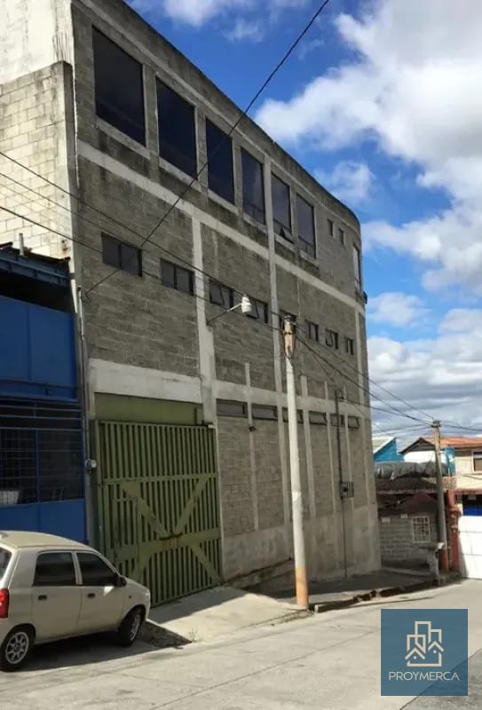 Ofi-bodega en alquiler, San Cristóbal, zona 8 de Mixco, sobre el Boulevard Principal — Bodega / Ofibodega en Alquiler en Zona 8 Mixco, Guatemala, Ciudad — foto 1 de 16