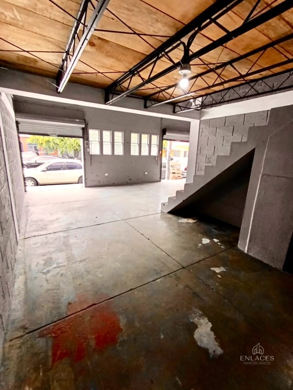 Zona 12 • Bodega en Renta • Colonia La Reformita • 100 M² - 7